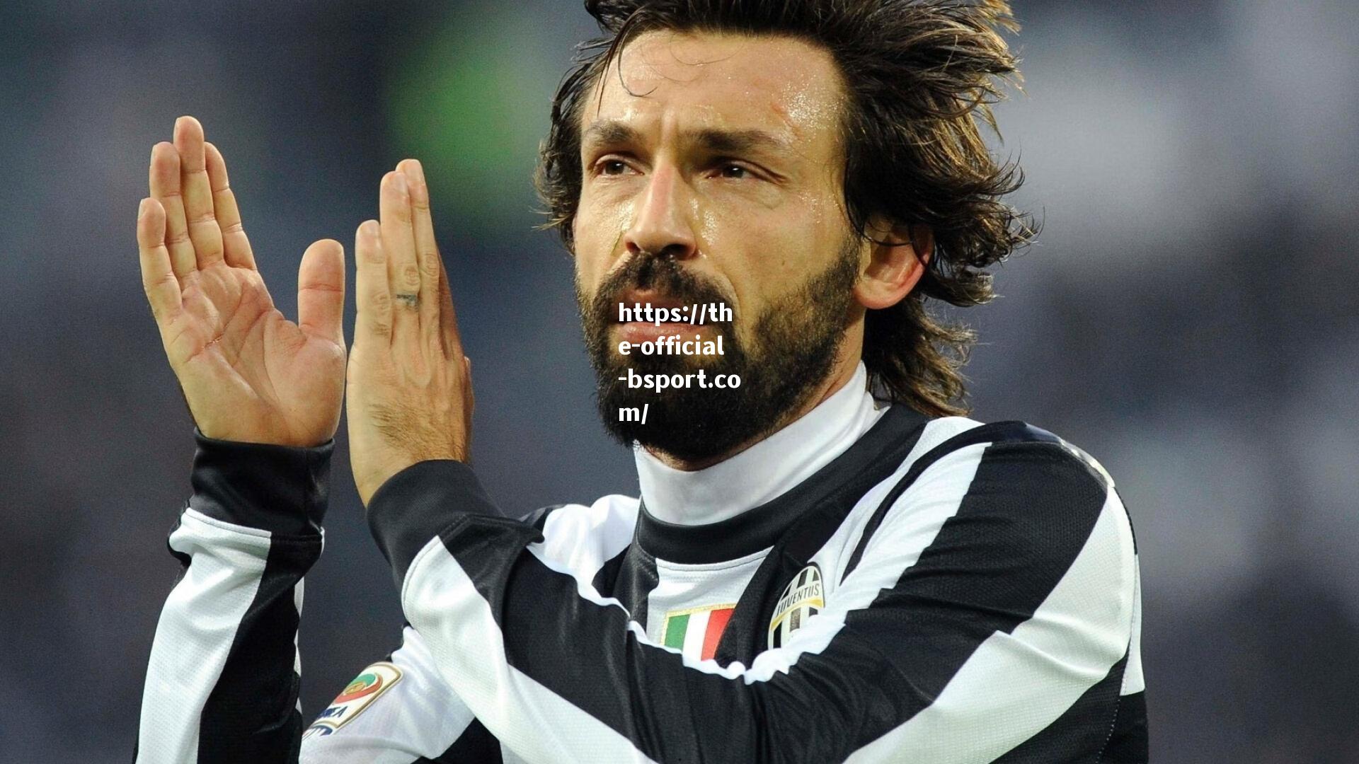 足球名场面，加克波提鞋狂奔，对方后卫为何不敢防？